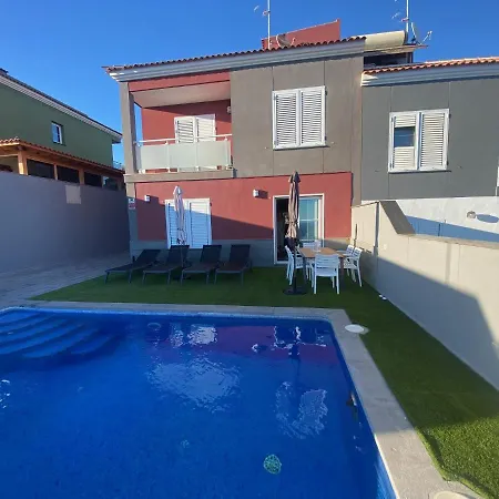 Costa * Σάντα Κρουζ Τενερίφης