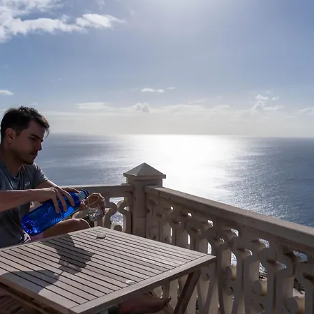 Costa Vila *